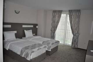 Отель Del Ponte Свиленград Двухместный номер с 1 кроватью или 2 отдельными кроватями-8