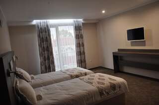 Отель Del Ponte Свиленград Двухместный номер с 1 кроватью или 2 отдельными кроватями-9