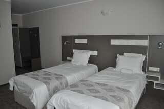 Отель Del Ponte Свиленград Двухместный номер с 1 кроватью или 2 отдельными кроватями-10